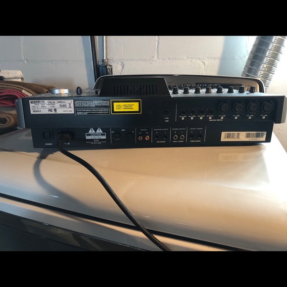 Tascam digital recorder - Picture 6 of 6